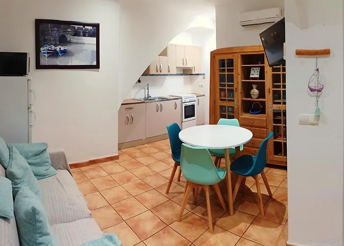 Can Trafalgar - Casita En Pueblo Marinero